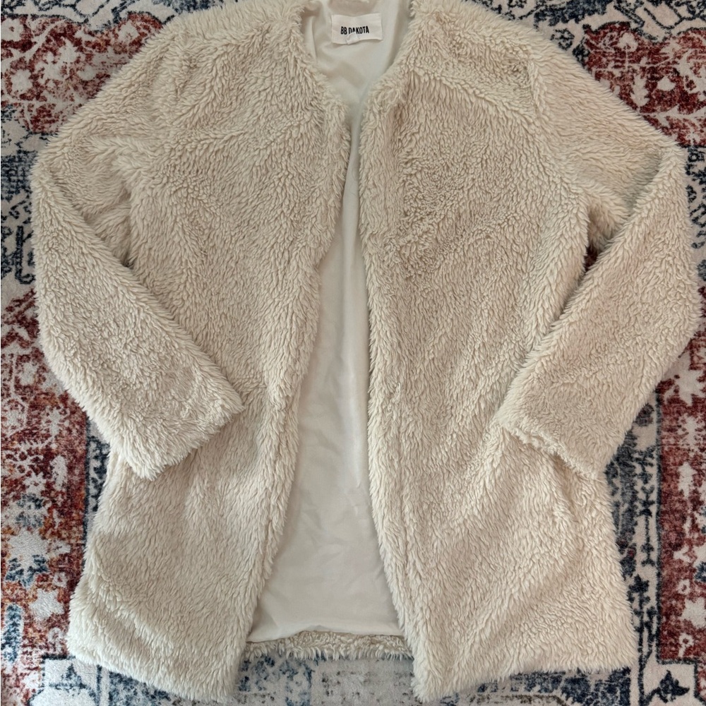 SOLD: BB Dakota Women's Cream Faux Fur Coat
